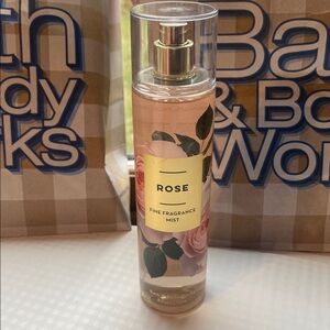 Rose ✨mix&match✨ bath and body works